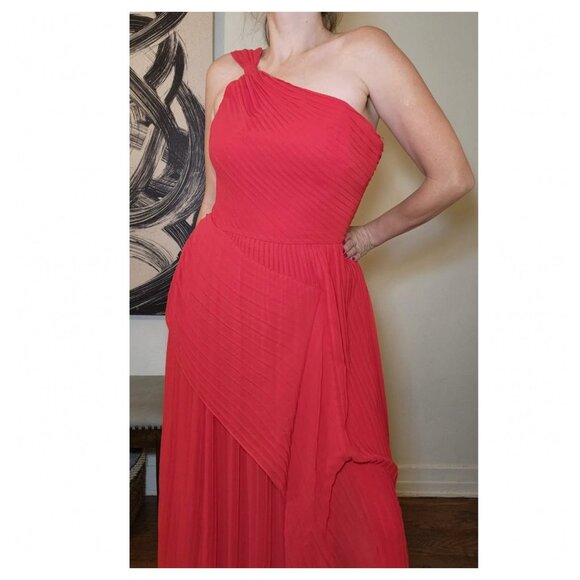 BCBGMaxAzria Red On Shoulder Pleated Gown - Picture 2 of 7